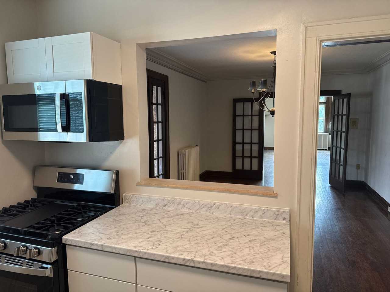2558 Madison - Photo 4 of 50