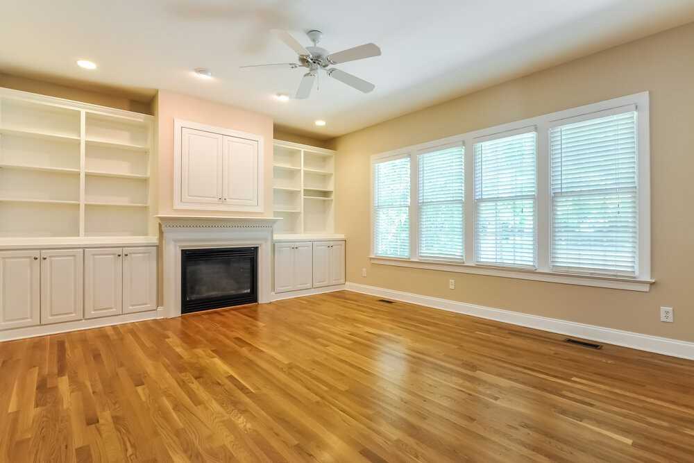 420 Longbourn Dr - Photo 6 of 16