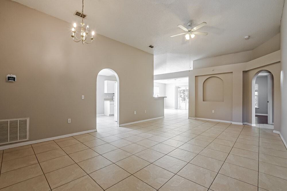 3257 Hunters Chase Loop - Photo 3 of 16