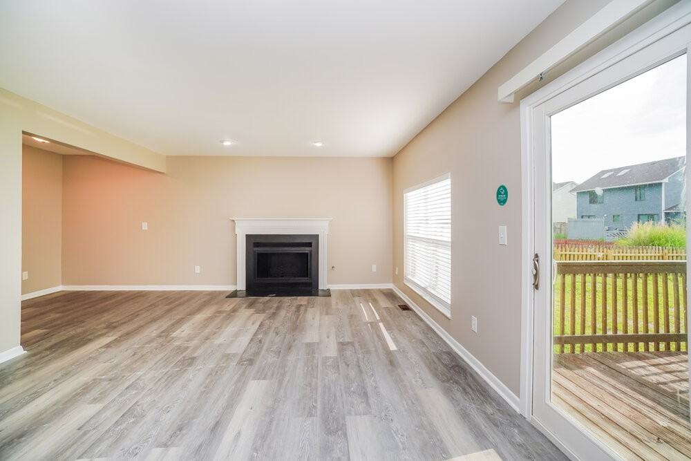 1154 Crestview St - Photo 7 of 18