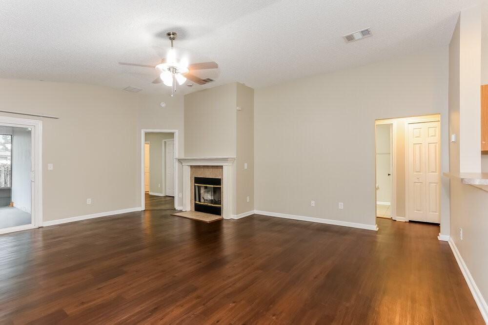 1880 Pineta Cove Dr - Photo 5 of 16