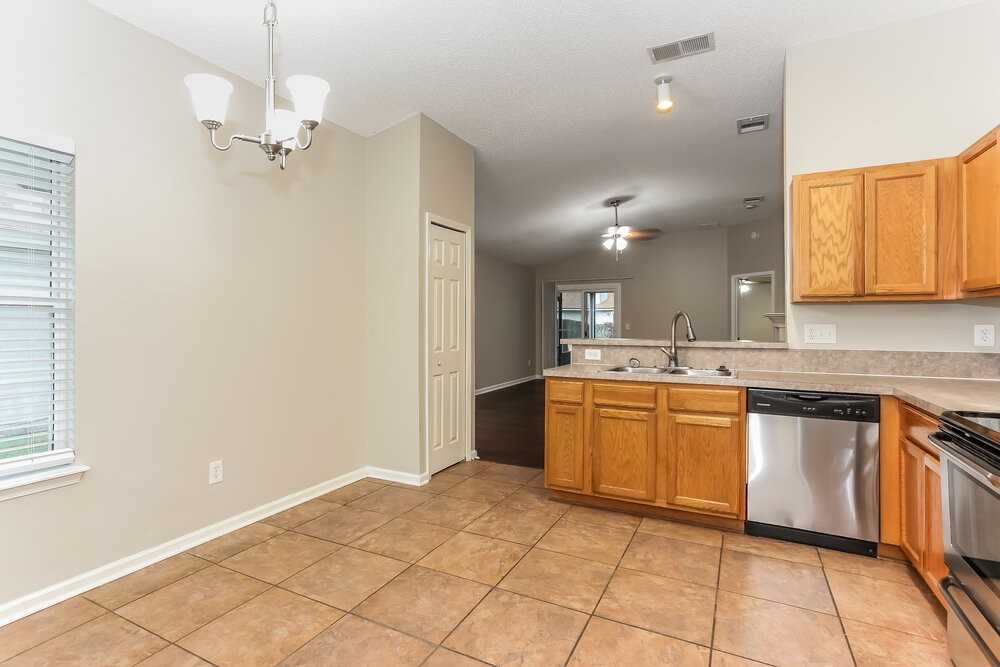 1880 Pineta Cove Dr - Photo 6 of 16