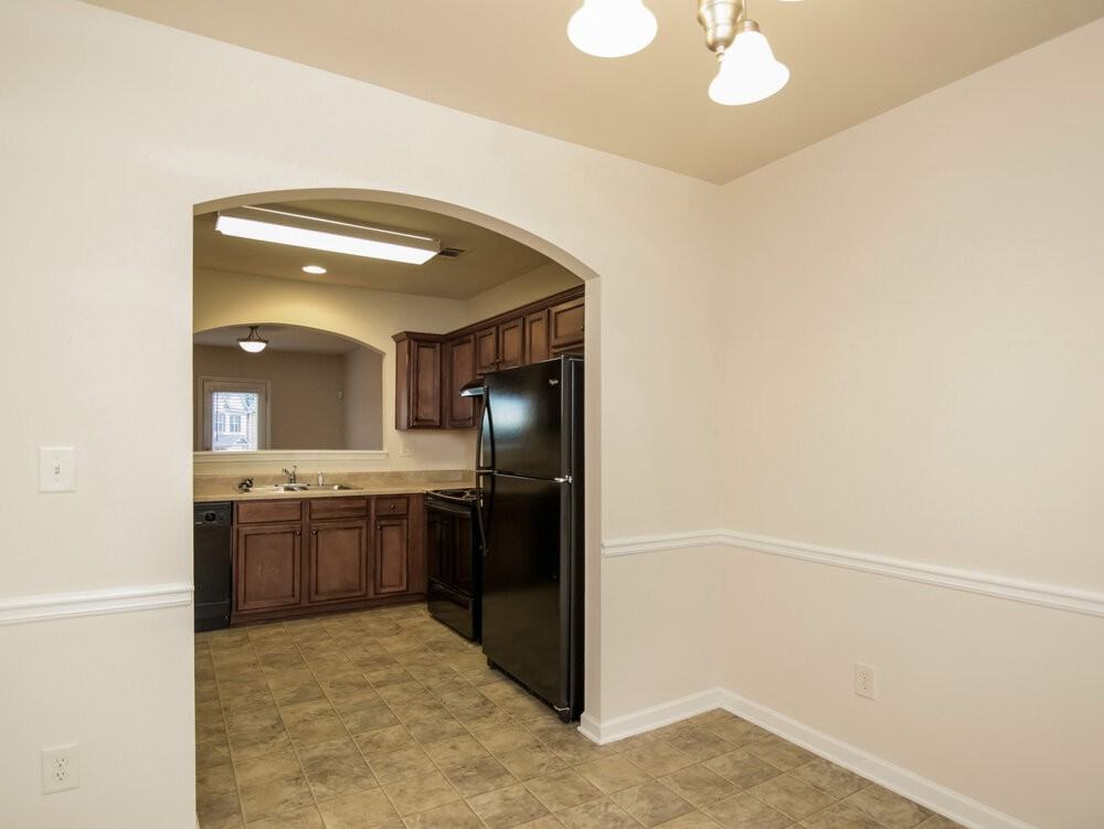 2259 Baywood Tree Ln - Photo 4 of 15
