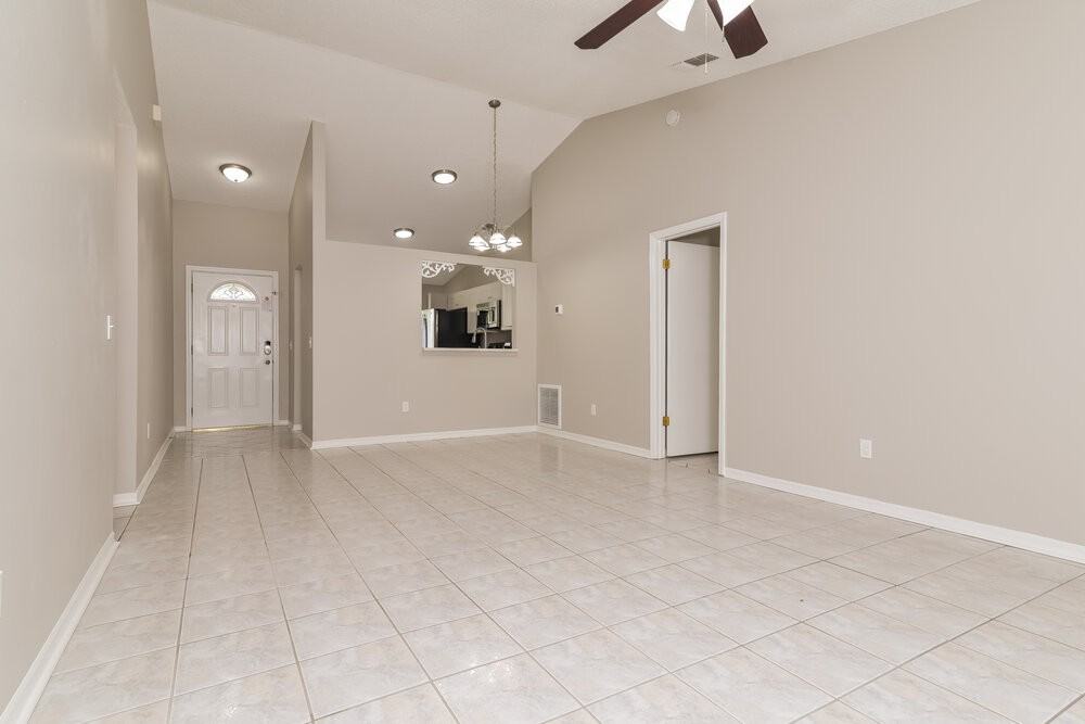 1232 Regal Ridge Dr - Photo 5 of 16