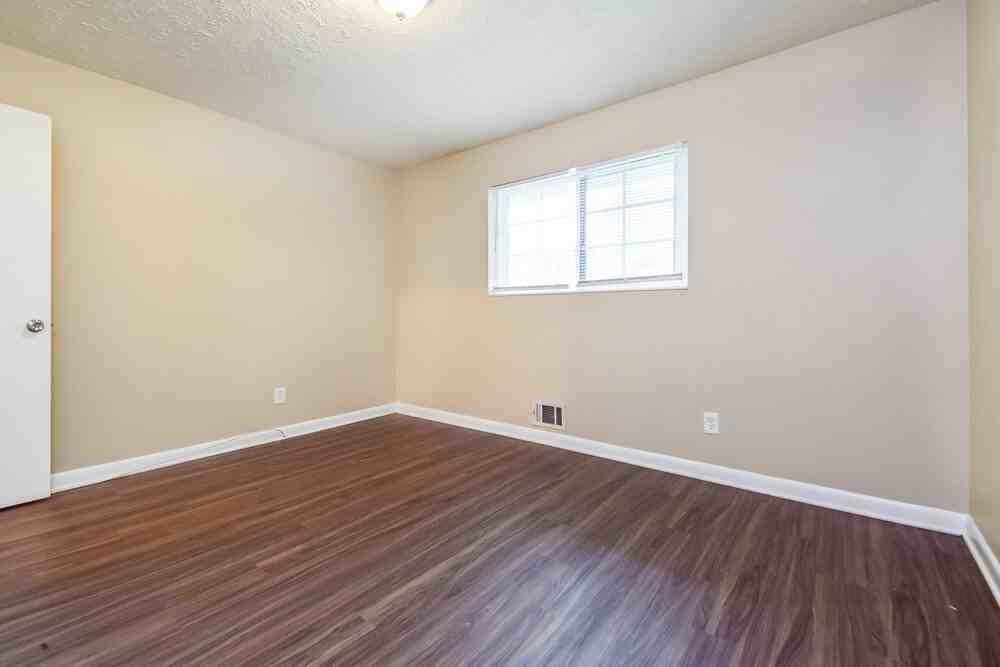 2036 Terry Ln - Photo 7 of 16