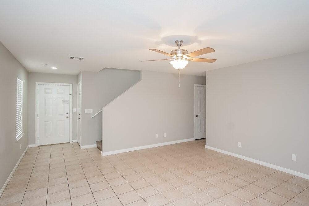 10005 Mardagen St - Photo 5 of 17