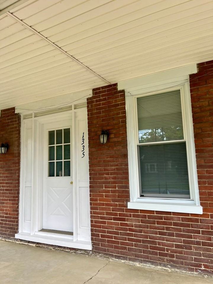 1335 Edenville Rd - Photo 2 of 18