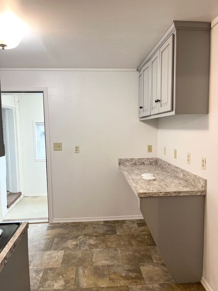1335 Edenville Rd - Photo 6 of 18