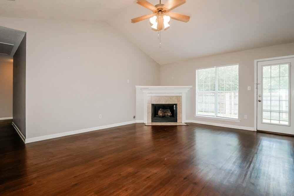10316 Cottage Oaks Dr - Photo 7 of 20