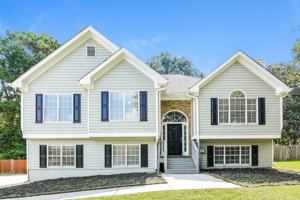 featured image of 9385 Eagles Landing Dr