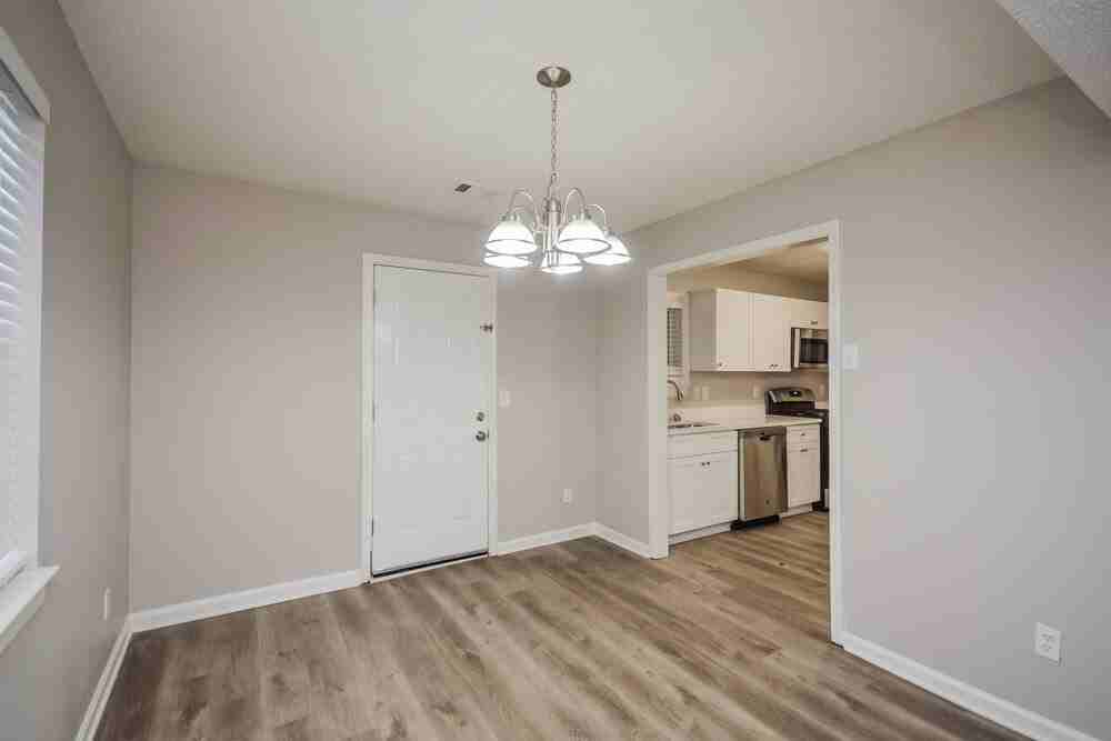 5490 Northcut Dr - Photo 7 of 18