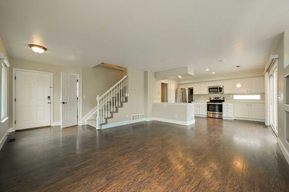 4483 Lyndenwood Pt - Photo 7 of 18