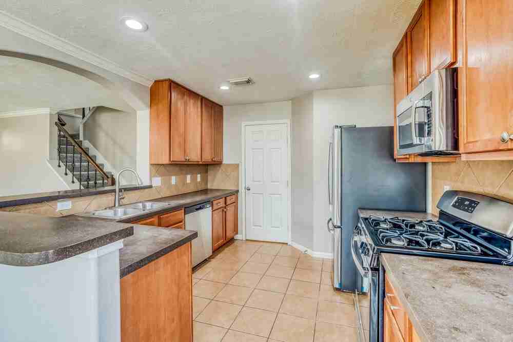 2614 Elder Park Ct - Photo 7 of 17