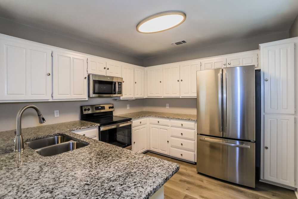 5320 Rowcrop Dr - Photo 6 of 17