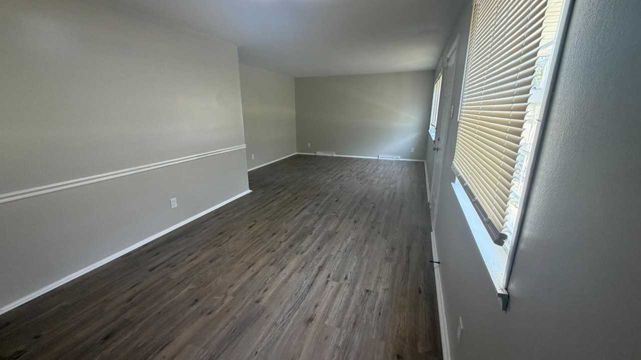 10049 Lilac Ave - Photo 6 of 20
