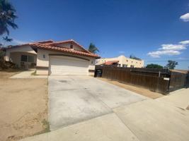 featured image of 268 E 7th St
