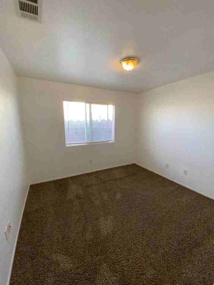 268 E 7th St - Photo 3 of 20