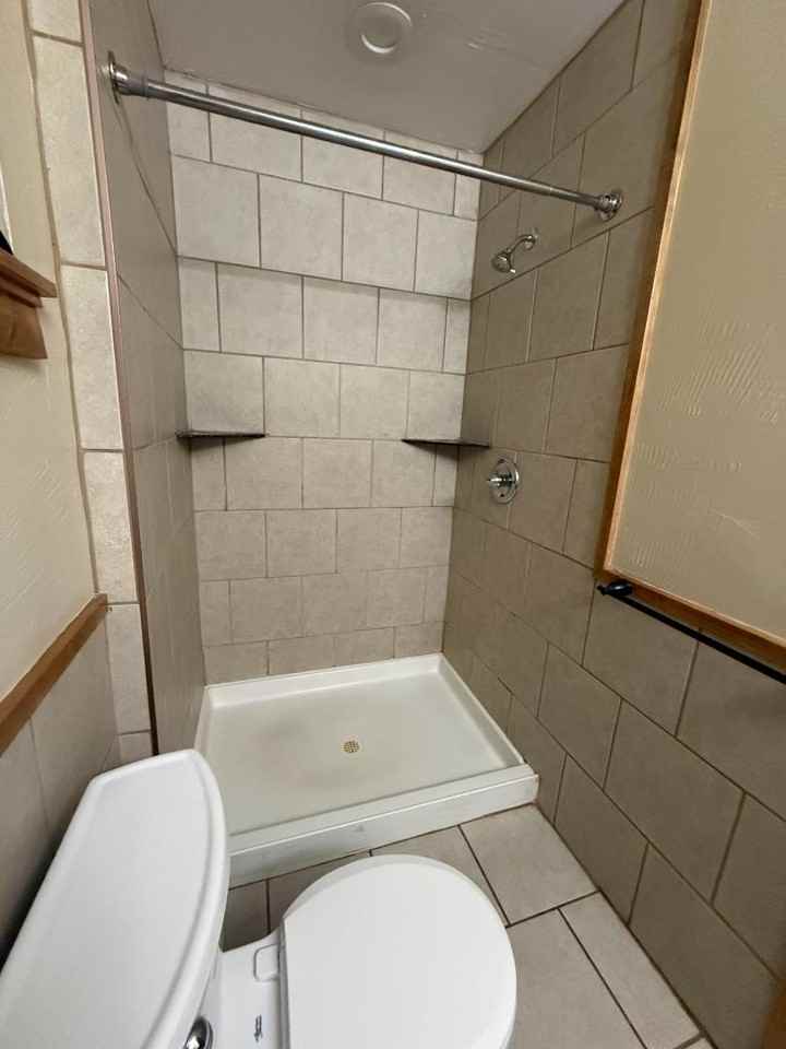 2645 NW 13th St - Upstairs Unit - Photo 5 of 9