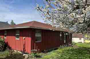 31545 Nw Hillcrest St - Photo 1 of 1