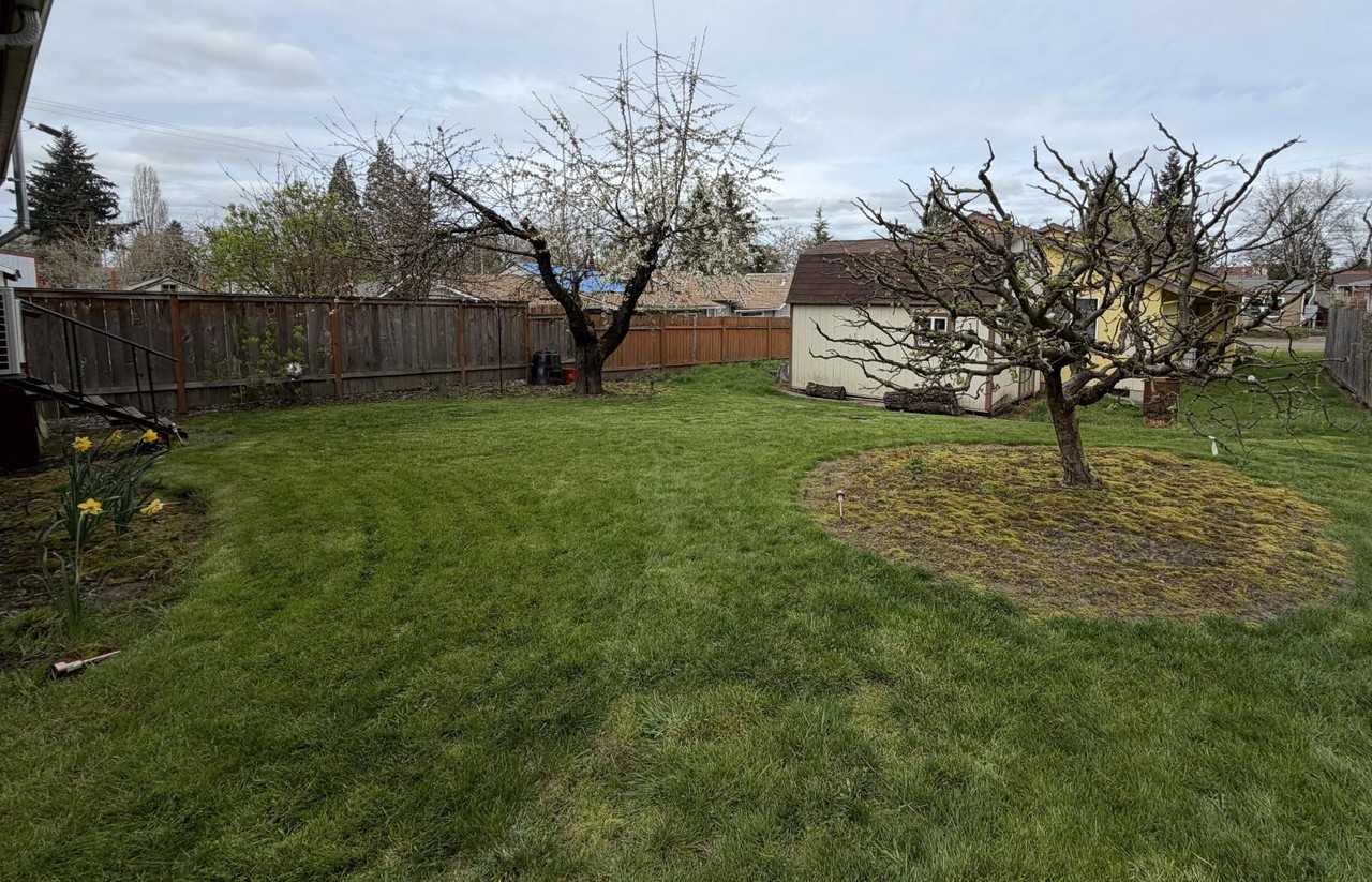 31545 Nw Hillcrest St - Photo 4 of 13