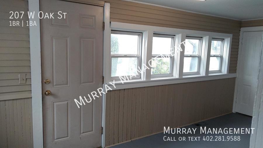 207 W Oak St - Photo 6 of 19