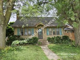 featured image of 1333 N Pine St