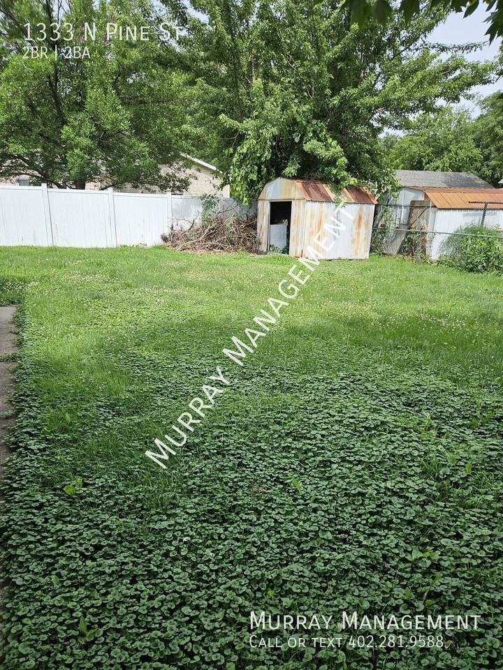 1333 N Pine St - Photo 3 of 4
