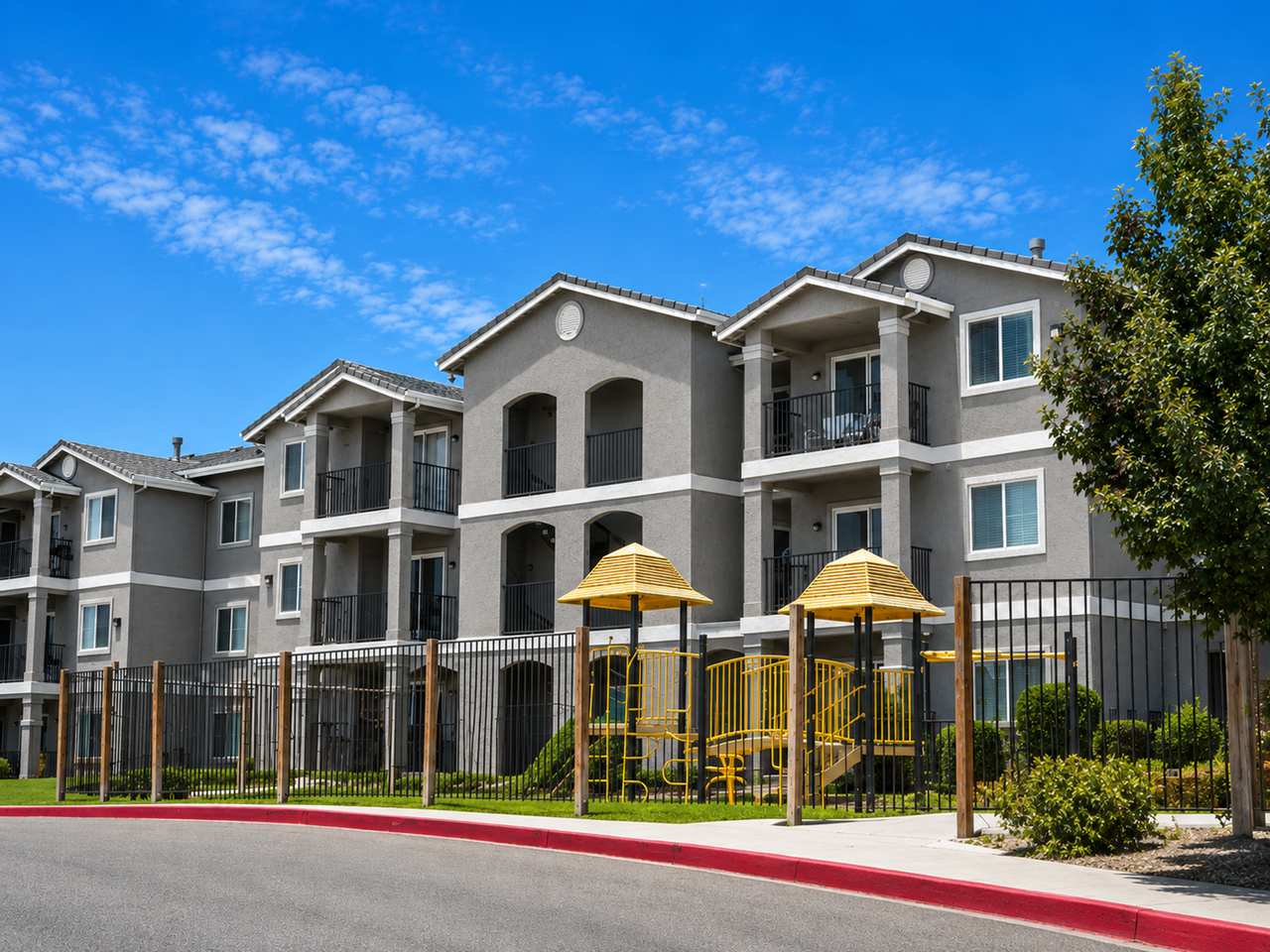 Boulder Creek Apartments - Photo 5 of 12