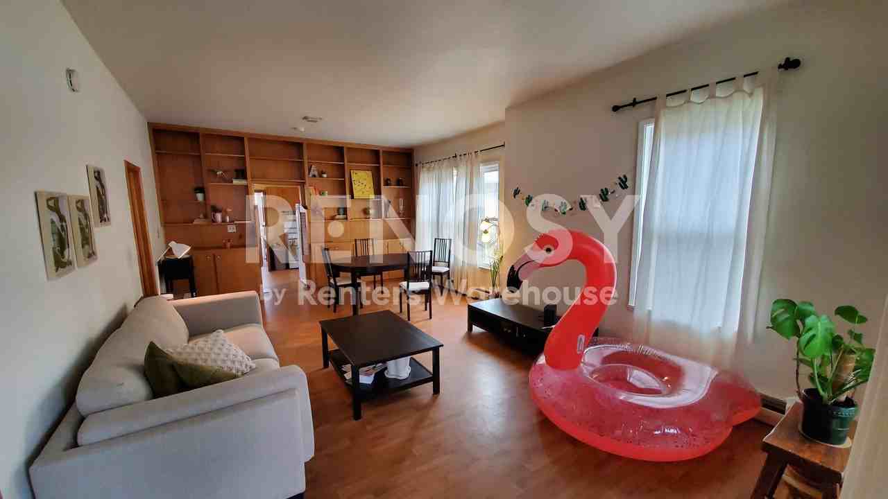 959 University Ave - Photo 7 of 16