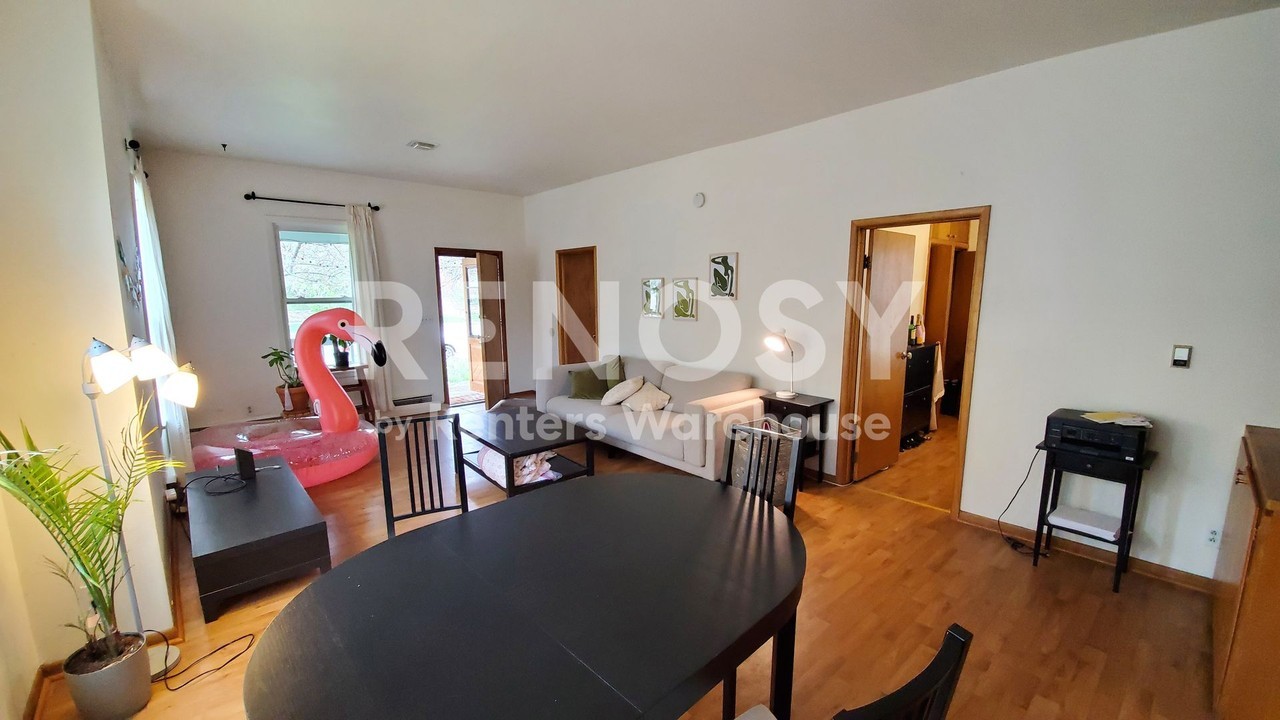 959 University Ave - Photo 7 of 14