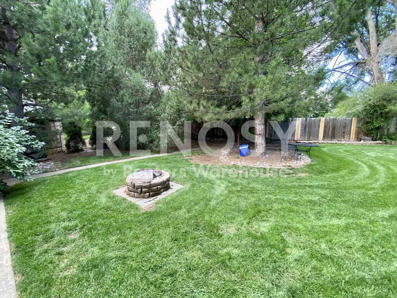 1237 Constitution Ave - Photo 6 of 23
