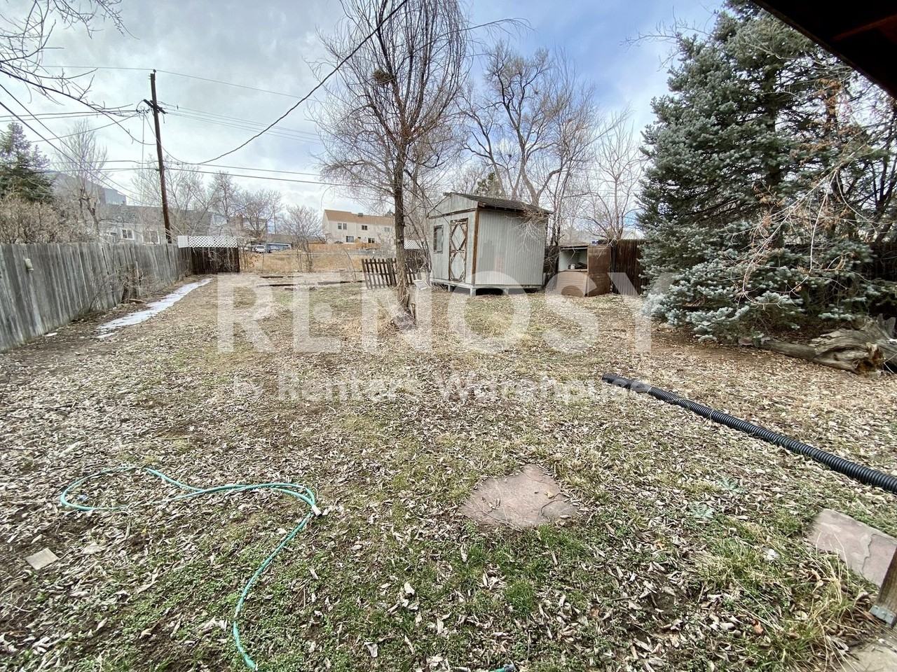 1263 Ames St - Photo 5 of 15