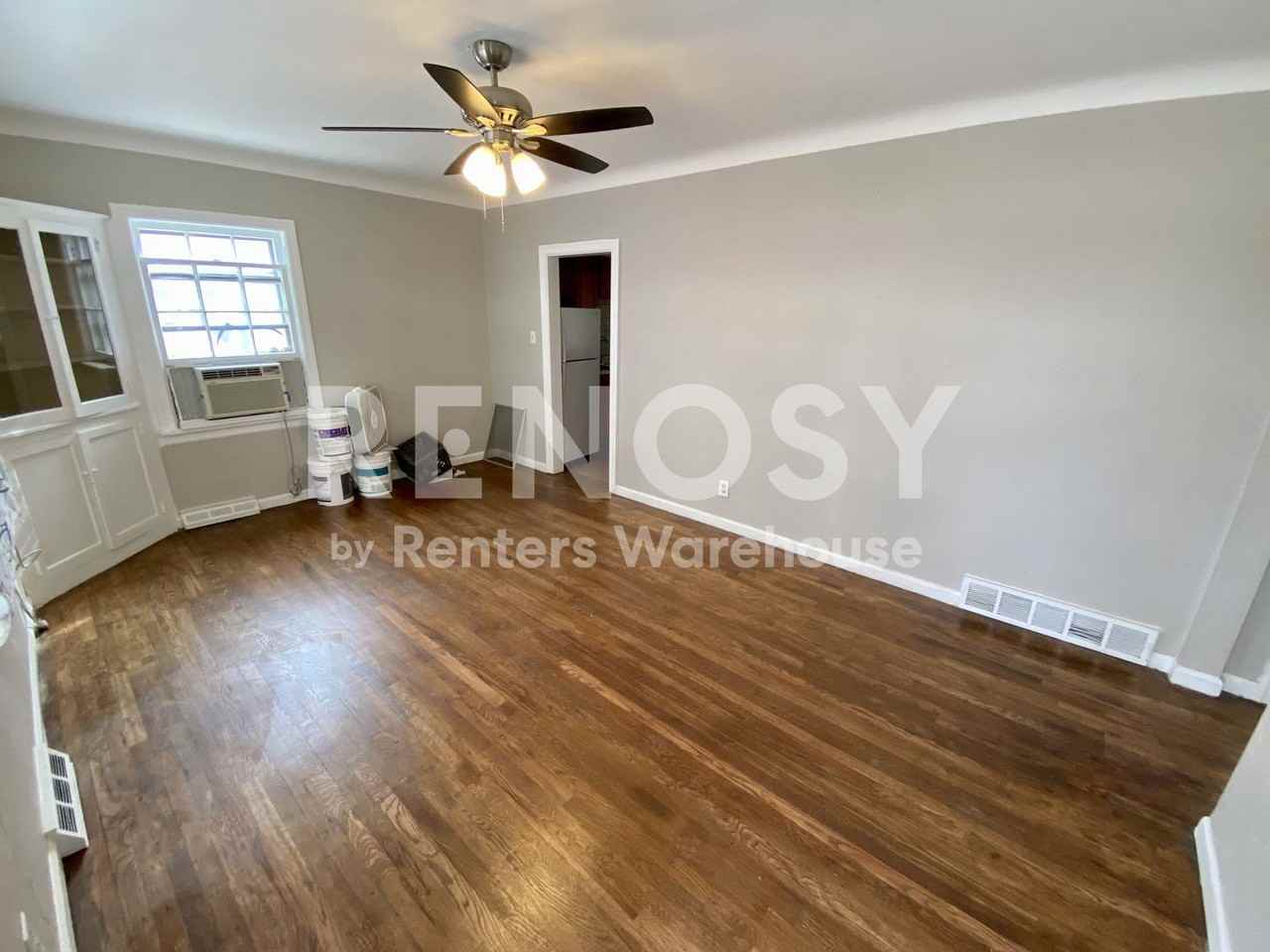 1263 Ames St - Photo 6 of 15