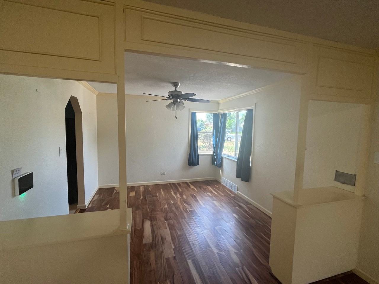 2630 Pontiac St - Photo 5 of 24
