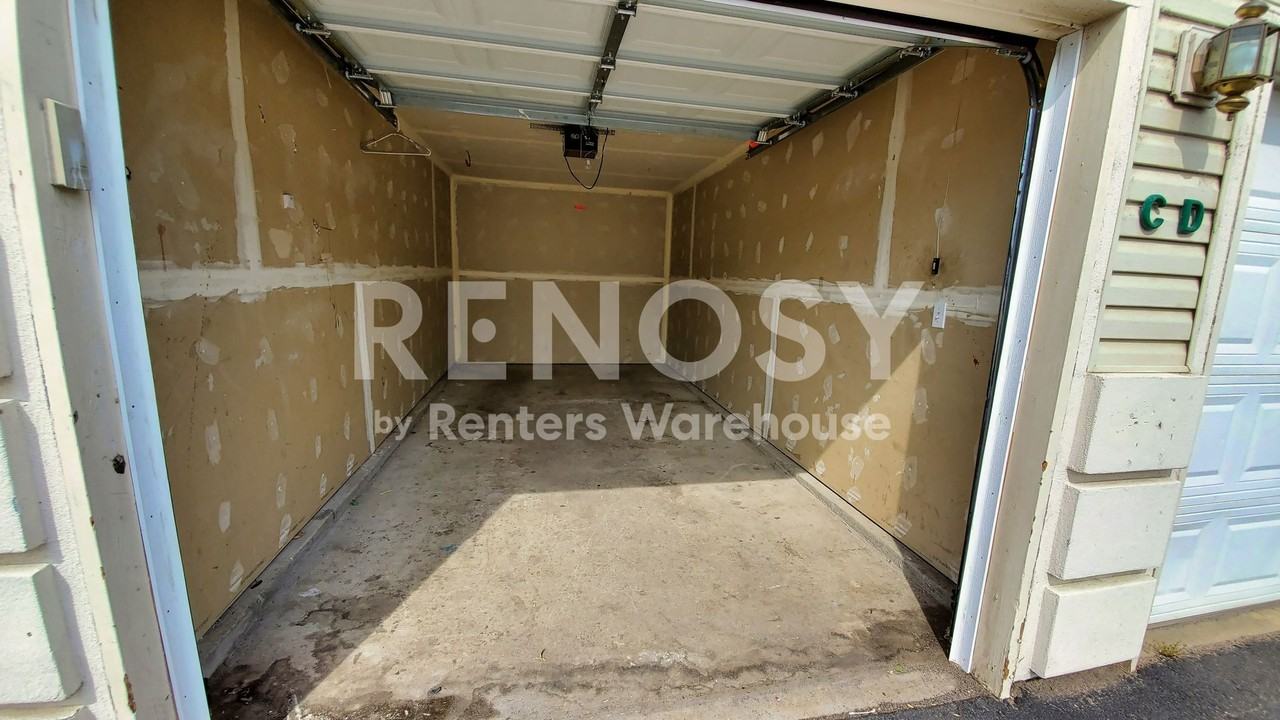12118 W Dorado Pl #305 - Photo 7 of 28