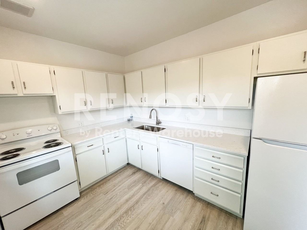 4192 W Pondview Dr #B - Photo 4 of 29