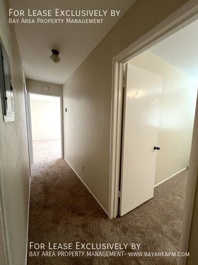1433 Ebener St #1 - Photo 7 of 11