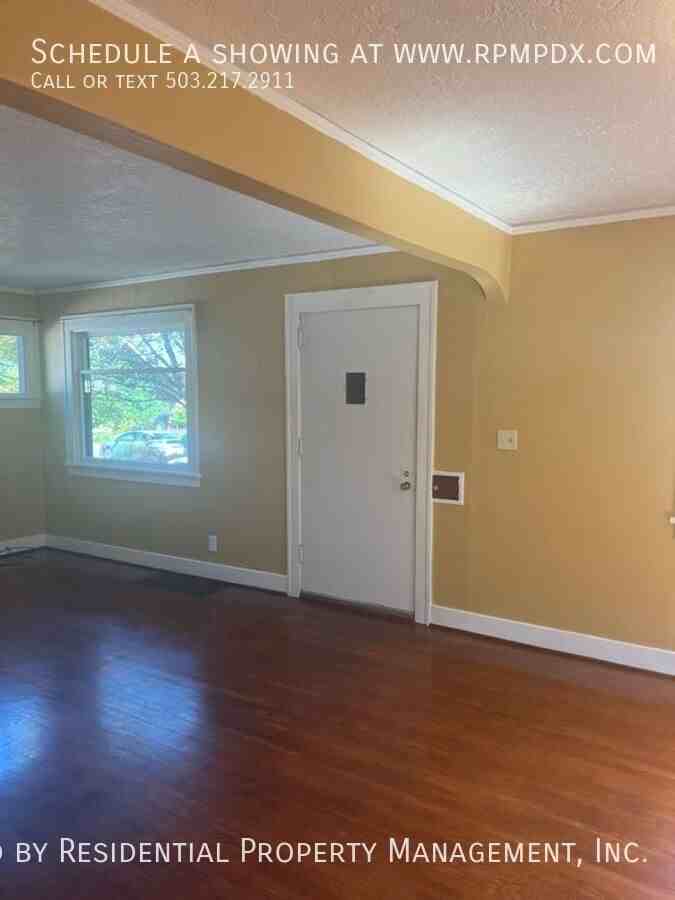 616 N Buffalo St - Photo 6 of 50