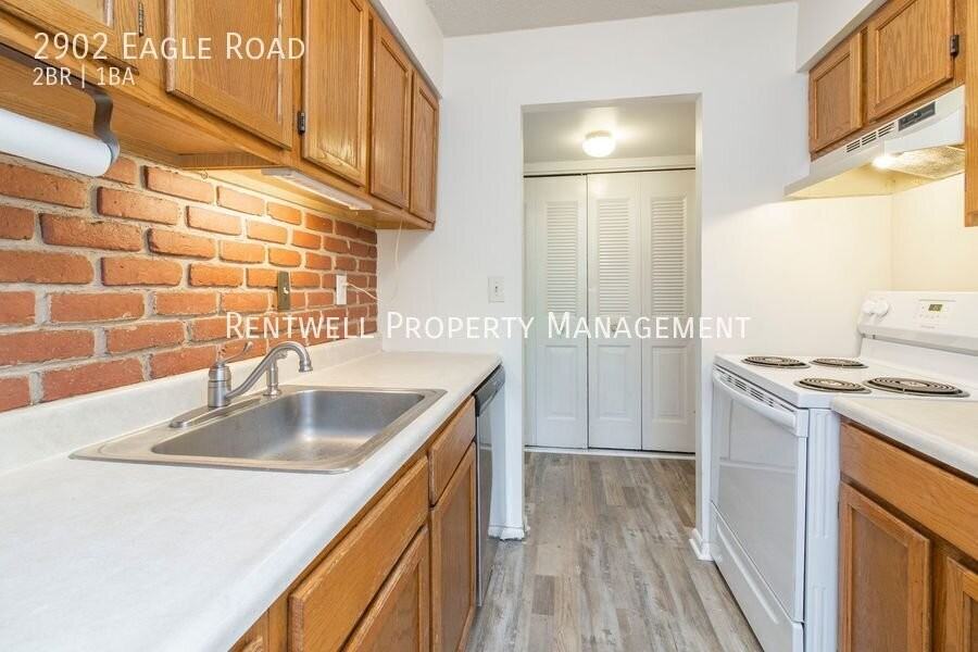2902 Eagle Rd - Photo 6 of 26