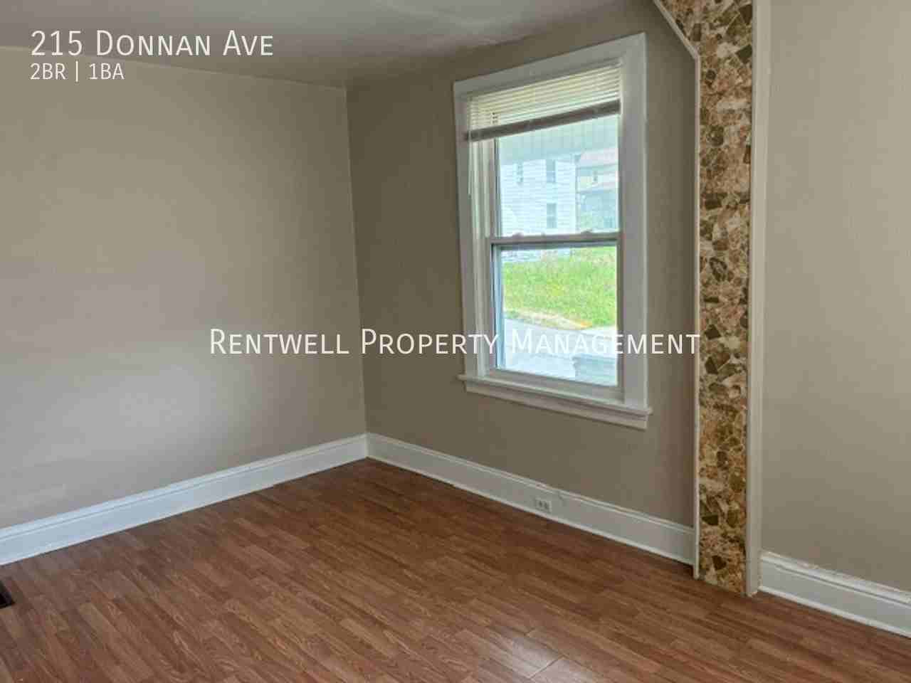 215 Donnan Ave - Photo 2 of 12