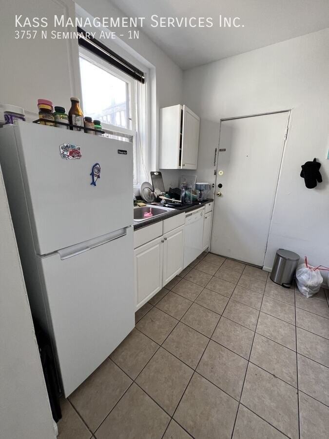 3757 N Seminary Ave #1N - Photo 4 of 9
