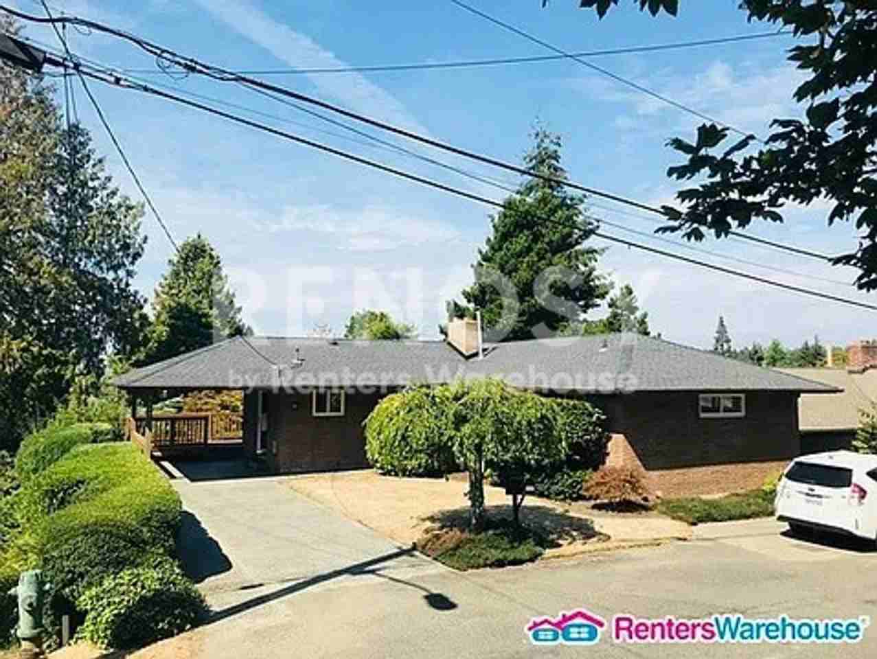 9009 43rd Pl Sw