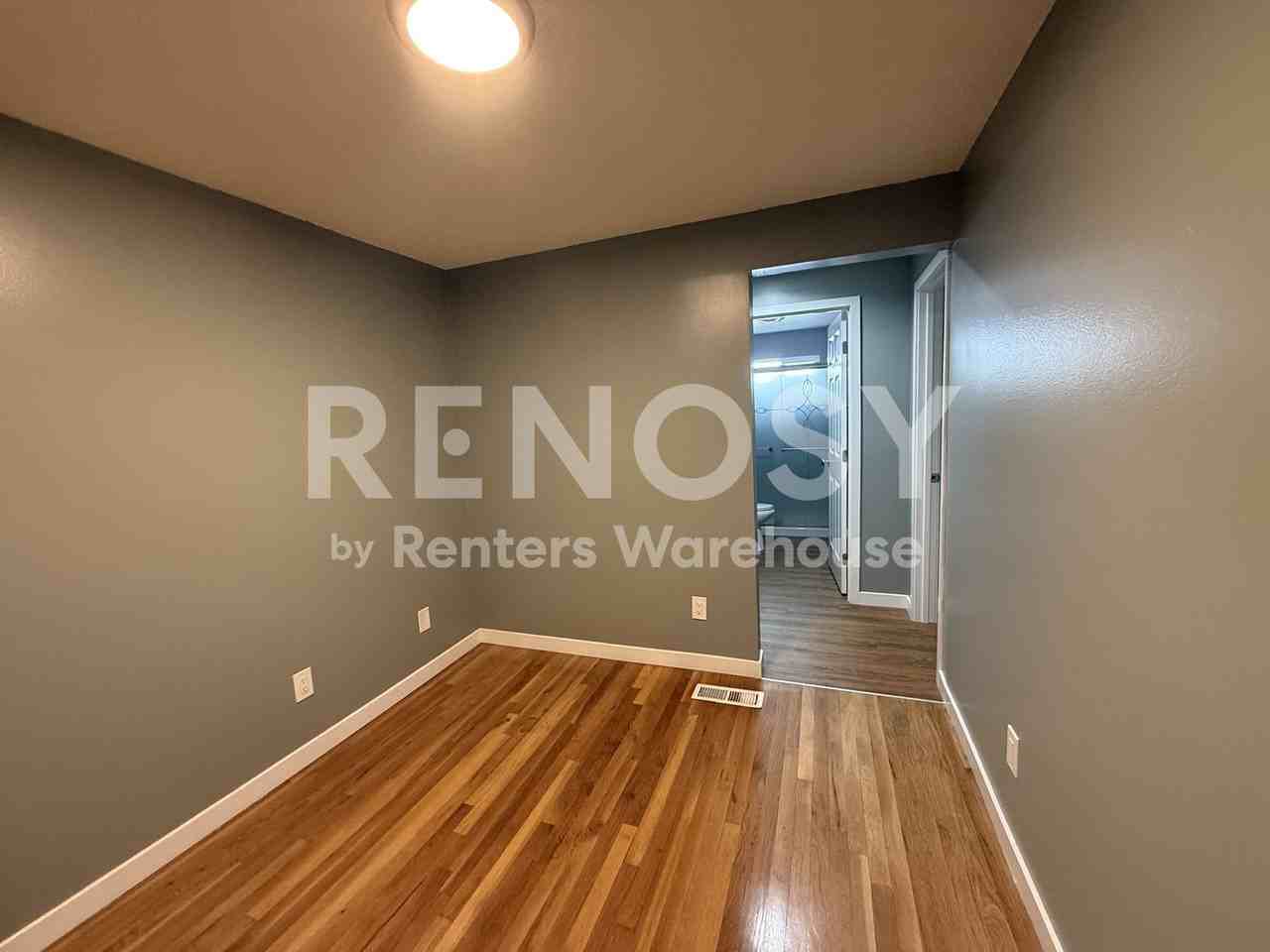13412 Occidental Ave S - Photo 7 of 21