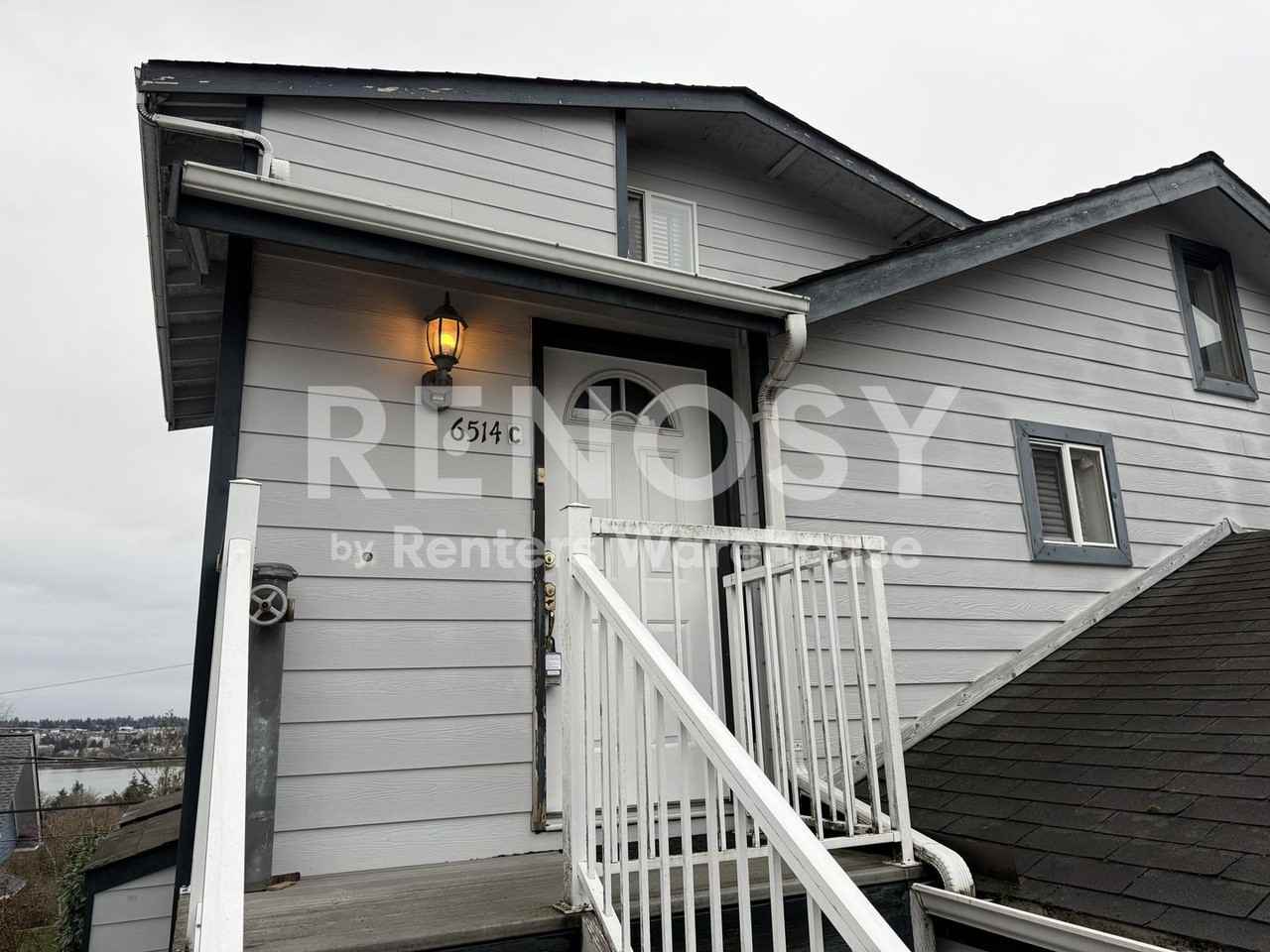 6514 Phinney Ave N #C - Photo 2 of 22