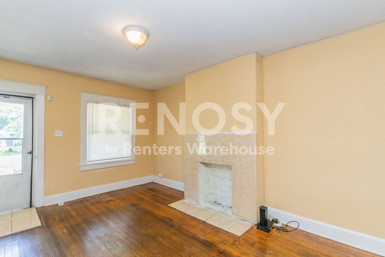 4038 Bellefontaine Ave - Photo 4 of 17