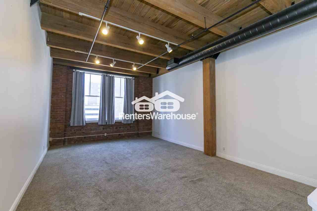 700 Broadway Blvd #210 - Photo 4 of 16