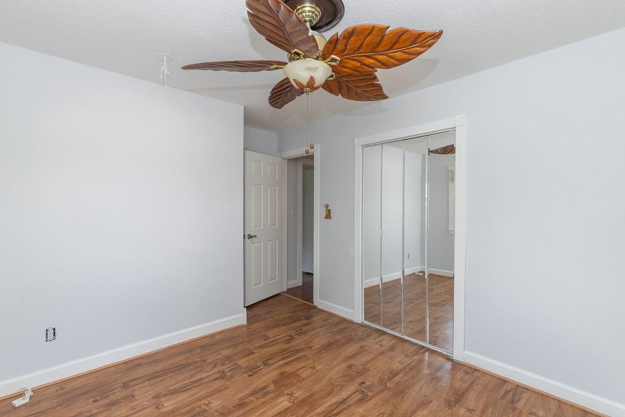 4020 S Crackerneck Rd - Photo 4 of 28