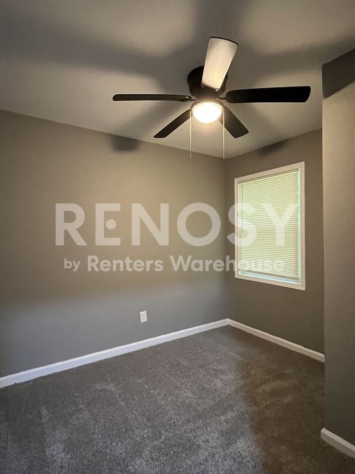 6812 College Ave - Photo 4 of 12