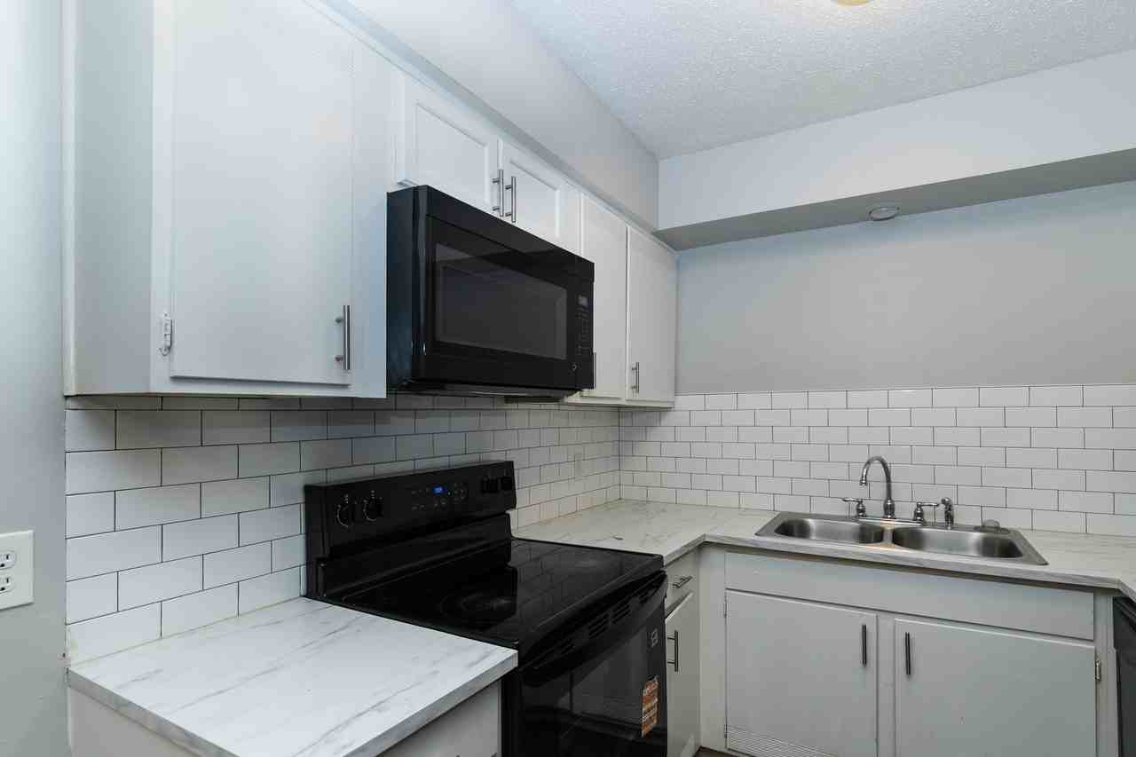 5135 Ne Chouteau Trfy #303 - Photo 3 of 21