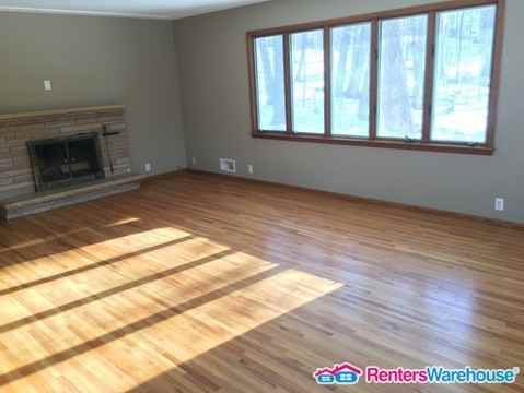 11835 28th Ave N - Photo 5 of 18